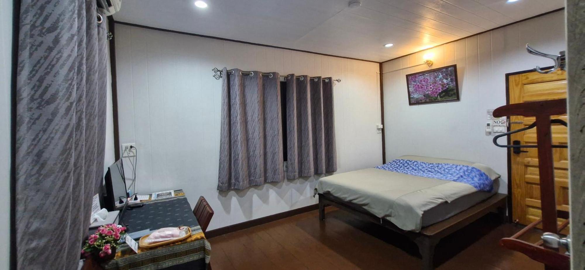 Bed and Breakfast Ob Arun House Бангкок Экстерьер фото