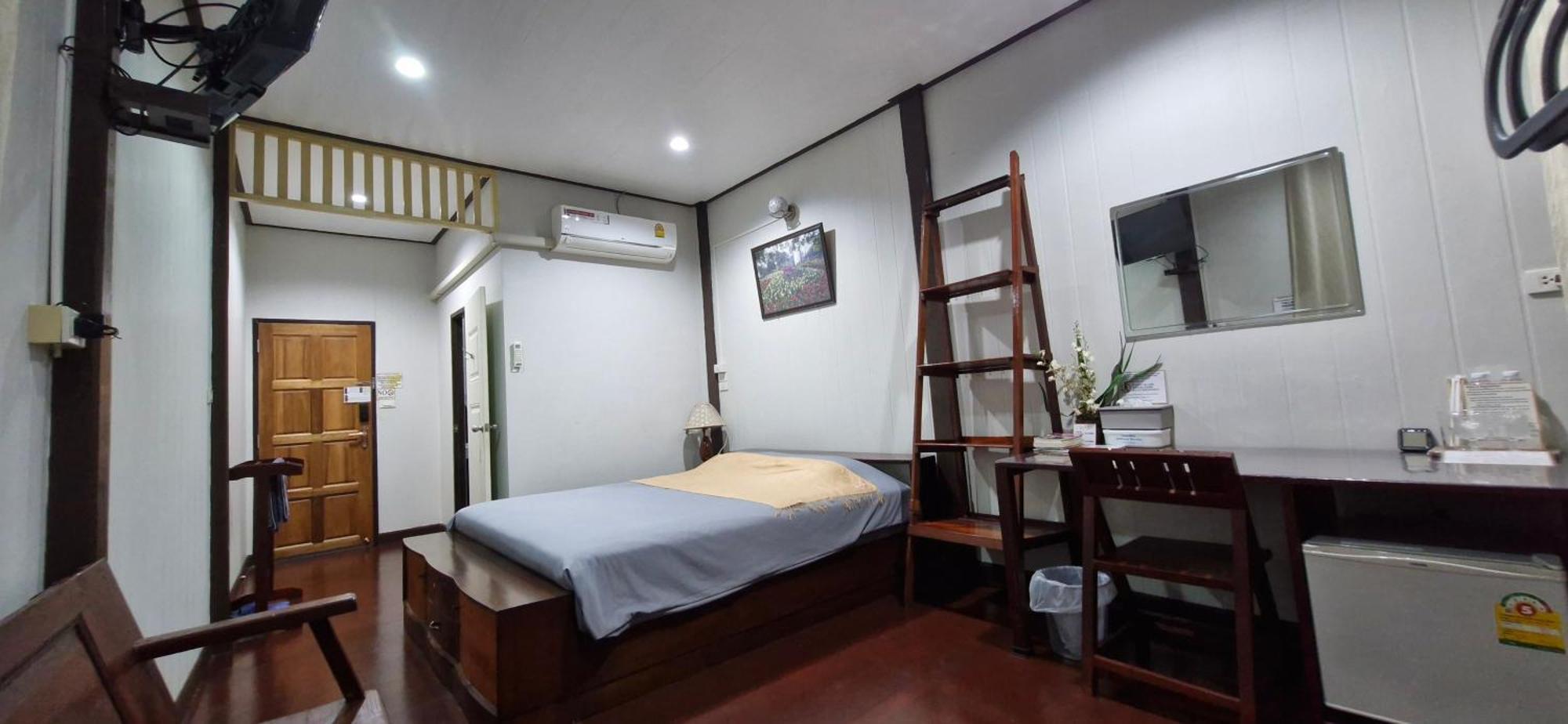 Bed and Breakfast Ob Arun House Бангкок Экстерьер фото